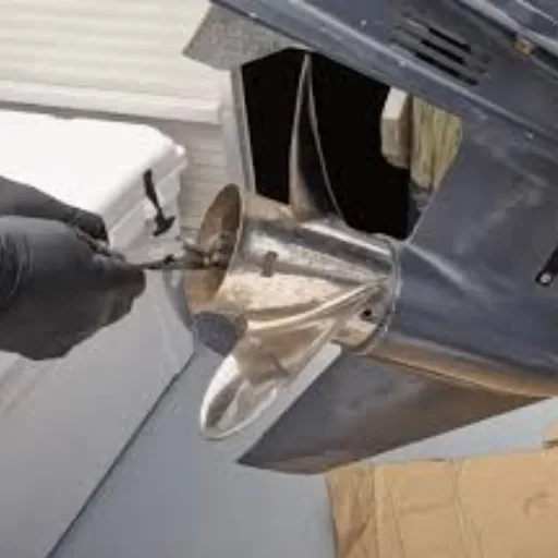 How to install an outboard propeller
