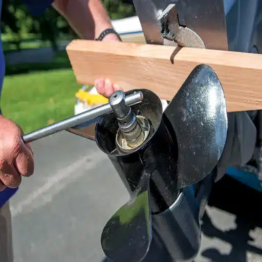How to Switch Your Pontoon Propeller (Step by Step)
